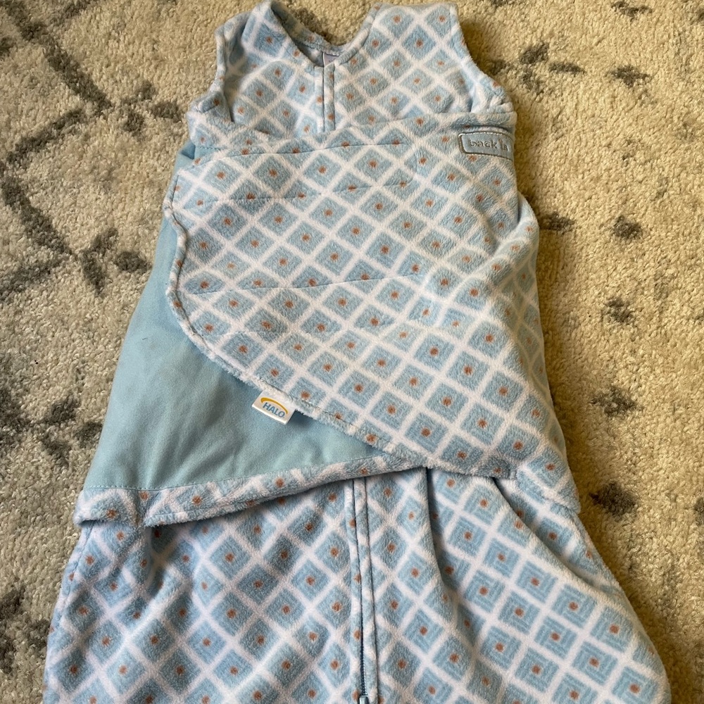 Brand New Fleece Halo Sleepsack